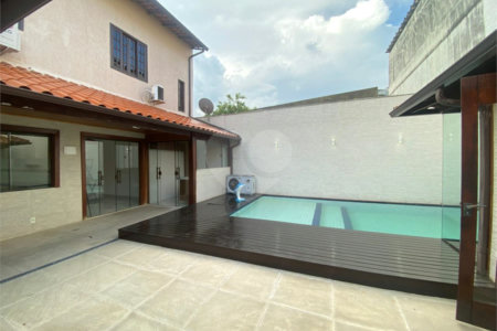 Casa à venda com 4 quartos, sendo 1 suíte, em Inhoaíba, Rio de Janeiro, RJ