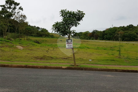 Terreno à venda em San Fernando Valley, Atibaia, SP