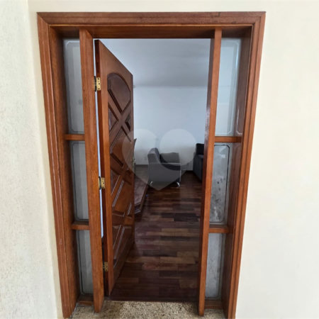 Casa à venda com 3 quartos, sendo 1 suíte,  em Jardim Shangri-lá, Itapetininga, SP