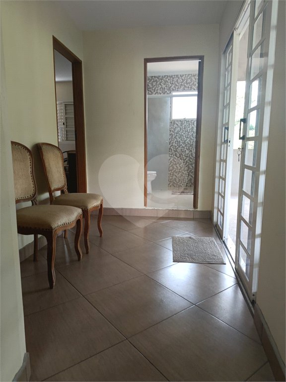 Casa à venda com 4 quartos, sendo 2 suítes, no condomínio Residencial Parque Cerros Verdes, Mairiporã - SP
