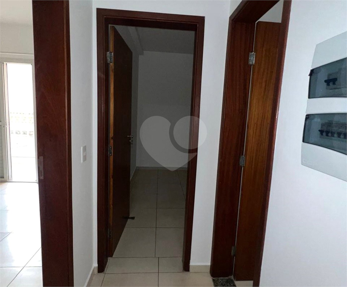 Apartamento à venda com 2 quartos, sendo 1 suíte, em Vila Olímpia, Sorocaba, SP