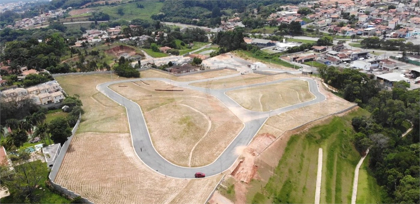 Terreno à venda no condomínio Residencial Villagio Bellini, São Roque - SP
