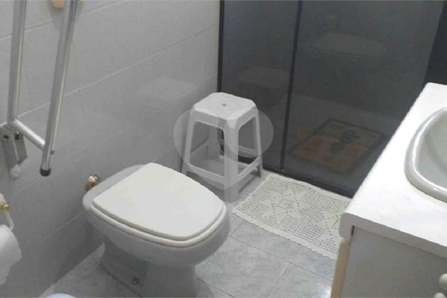 Sobrado à venda com 3 quartos em Água Fria, São Paulo, SP