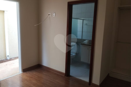 Casa à venda com 3 quartos, sendo 1 suíte,  no condomínio Vila Aracoara, Araraquara - SP