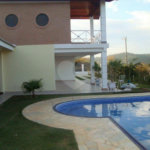 Casa à venda com 4 quartos, sendo 3 suítes, em Recreio Campo Verde, Ibiúna, SP