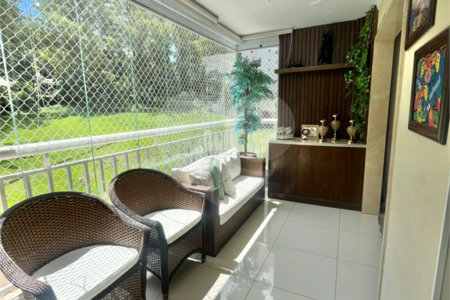 Apartamento à venda com 3 quartos, sendo 1 suíte, em Jardim das Vertentes, São Paulo, SP