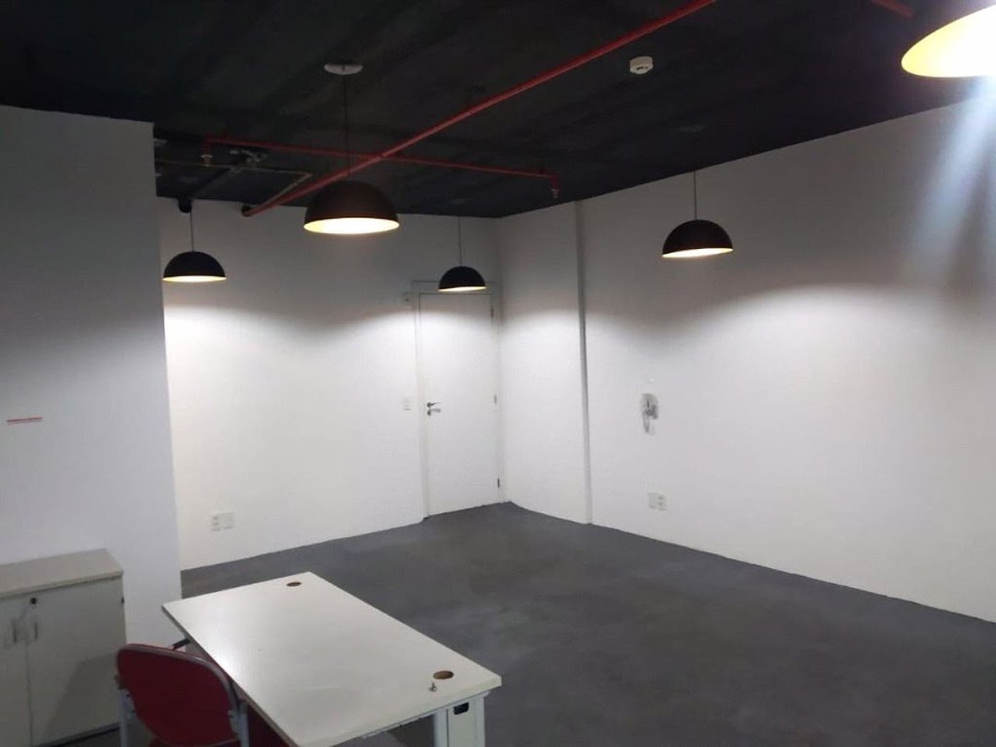 Sala Comercial para locação, Valongo, Santos - SA0012.