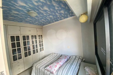Apartamento à venda com 4 quartos, sendo 1 suíte, em Campo Belo, São Paulo, SP