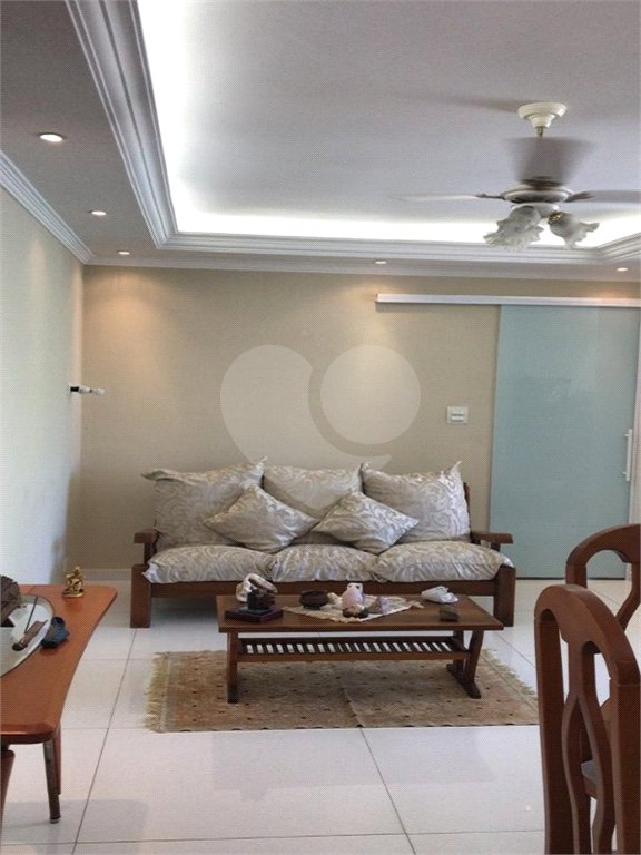 Apartamento à venda com 2 quartos, sendo 1 suíte,  em Itararé, São Vicente, SP