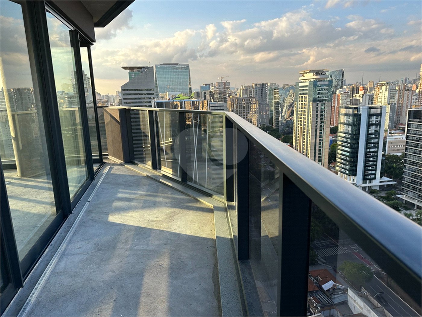 Apartamento à venda com 3 suítes em Vila Olímpia, São Paulo, SP