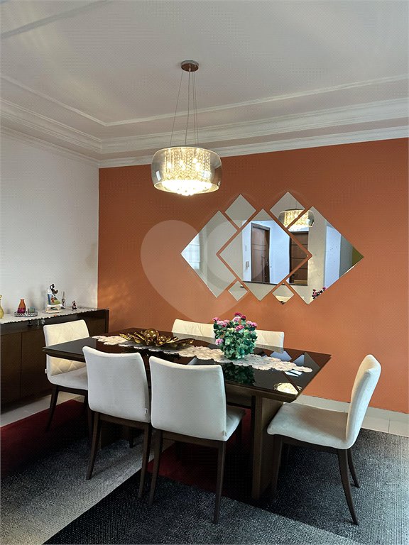 Casa Térrea à venda com 5 quartos, sendo 1 suíte, em Vila Santana, Mogi das Cruzes, SP