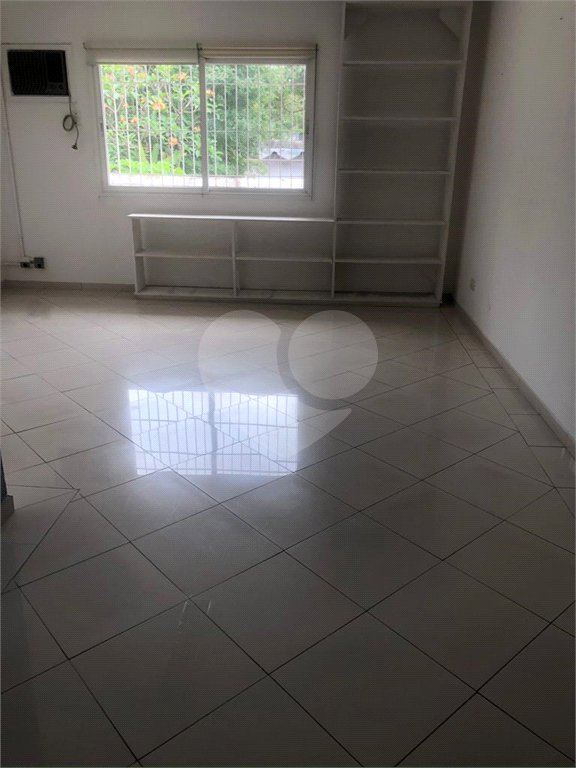 Sobrado à venda com 4 quartos, sendo 1 suíte, em Brooklin Velho, São Paulo, SP