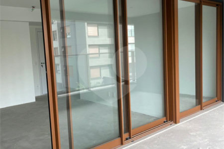 Apartamento à venda com 3 quartos, sendo 1 suíte, em Brooklin Novo, São Paulo, SP