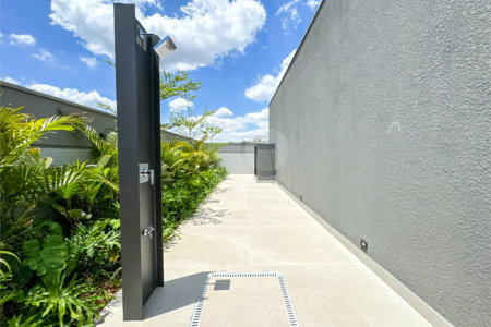 Casa à venda com 3 suítes no condomínio Villa dos Pinheiros, Indaiatuba - SP