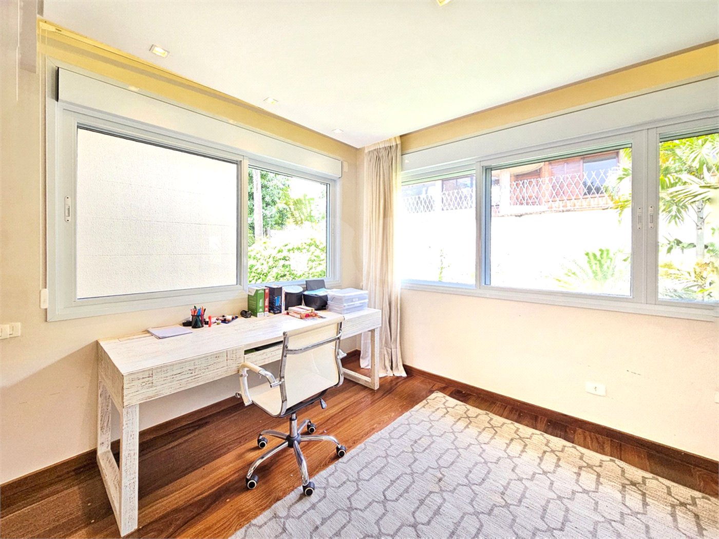 Casa à venda com 4 suítes no condomínio Ville Courchevel, São Paulo - SP