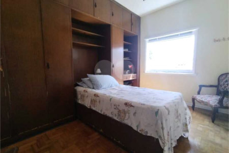 Sobrado à venda com 3 quartos, sendo 1 suíte,  em Brooklin Paulista, São Paulo, SP