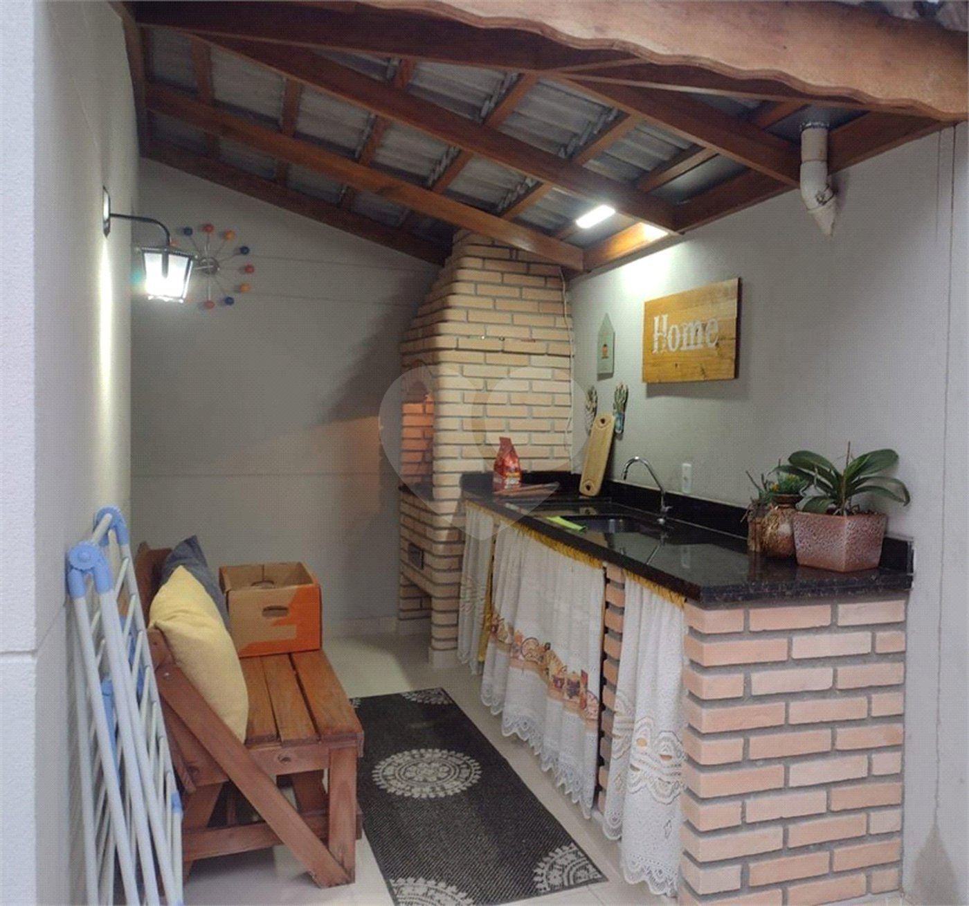 Sobrado à venda com 2 suítes em Vila Nivi, São Paulo, SP