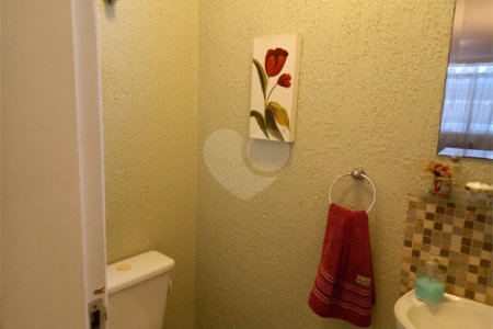 Sobrado à venda com 3 quartos, sendo 1 suíte, em Vila Cruzeiro, São Paulo, SP