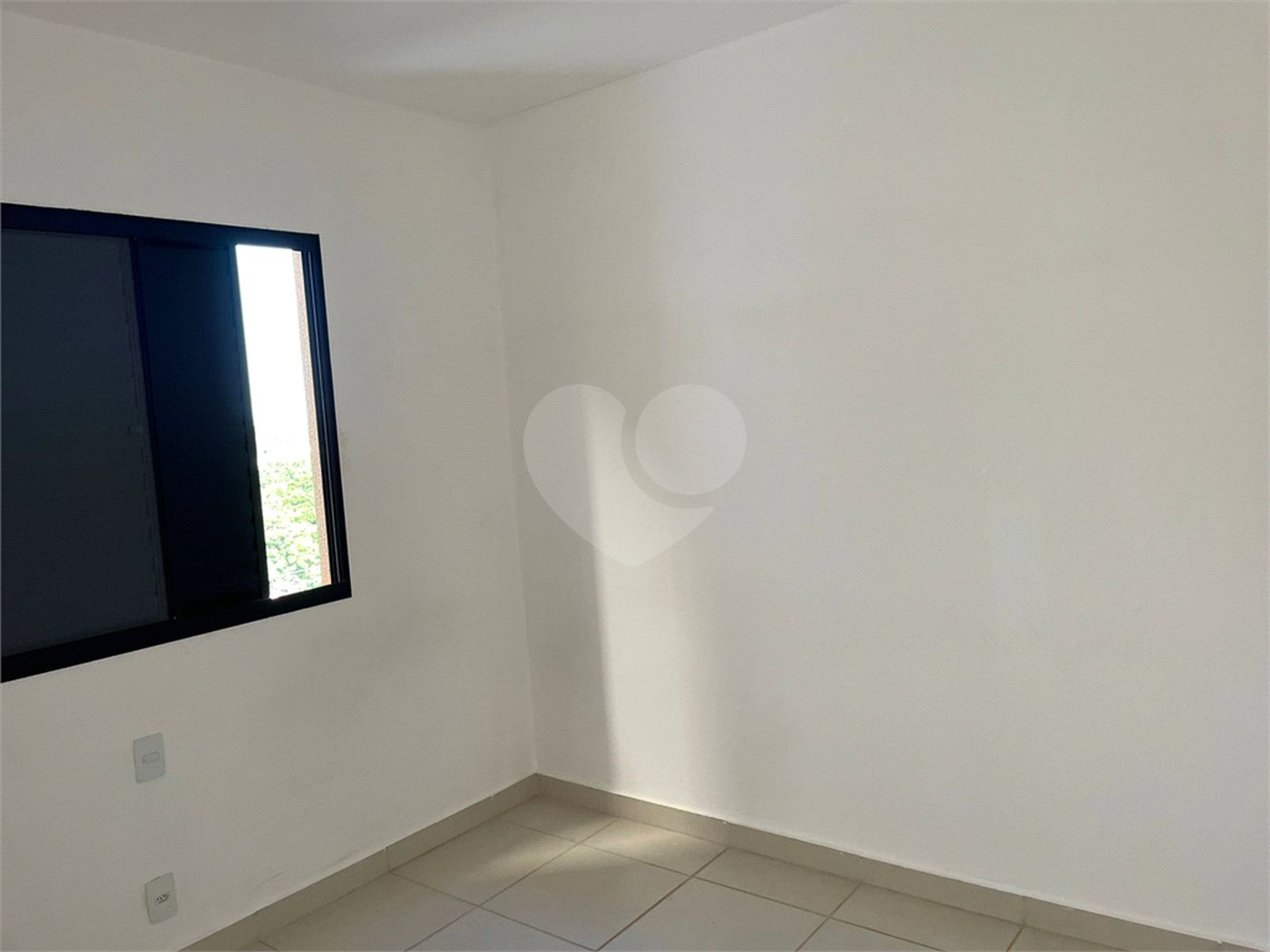 Apartamento à venda com 2 quartos em Jardim Zara, Ribeirão Preto, SP
