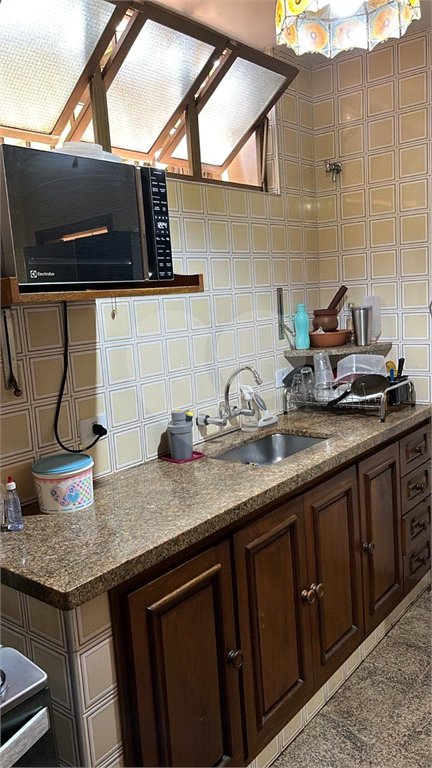 Sobrado à venda com 4 quartos, sendo 1 suíte, no Centro, Araraquara, SP