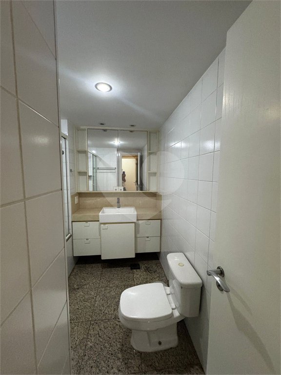 Apartamento à venda com 3 suítes em Vila Suzana, São Paulo, SP