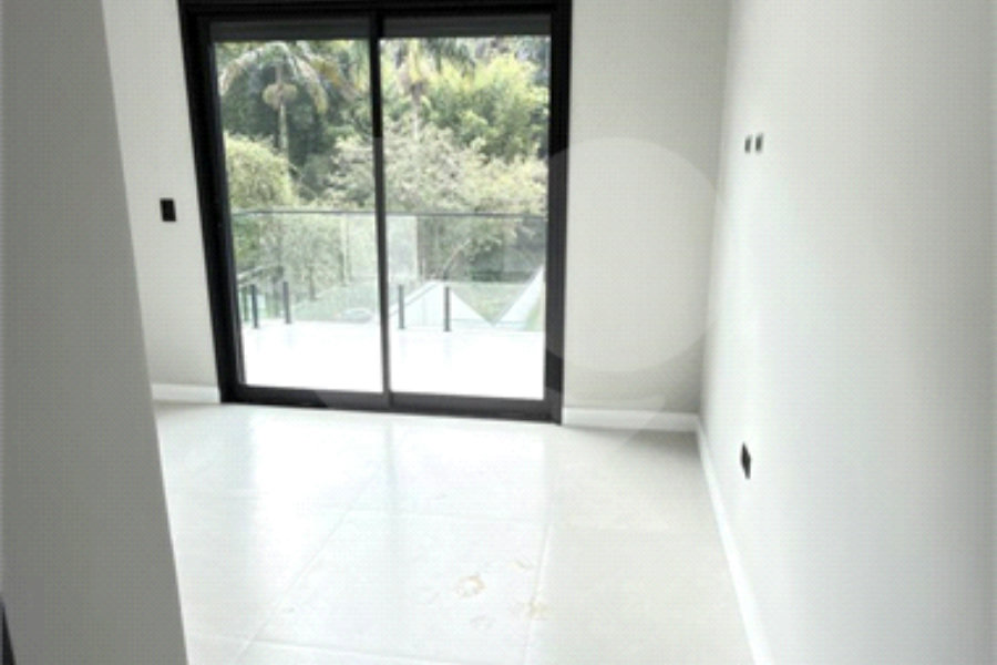 Casa Térrea à venda com 3 quartos, sendo 1 suíte, em Serra da Cantareira, Mairiporã, SP
