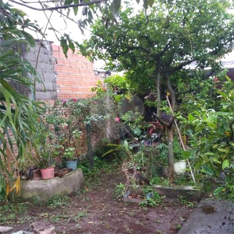Casa à venda com 2 quartos no Centro, Poá, SP