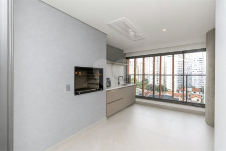Apartamento à venda com 3 suítes em Campo Belo, São Paulo, SP
