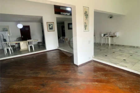 Sobrado à venda com 3 quartos, sendo 1 suíte,  em Jardim Armênia, Mogi das Cruzes, SP