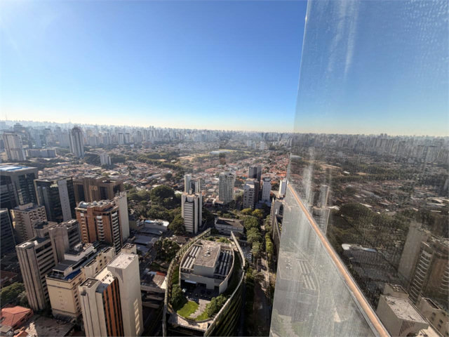 Apartamento para alugar com 3 suítes em Brooklin, São Paulo, SP