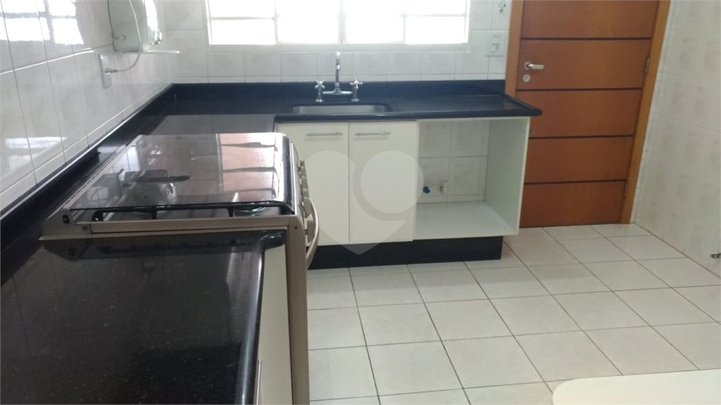 Casa à venda ou para alugar com 2 quartos, sendo 1 suíte, em Jardim do Lago, Atibaia, SP