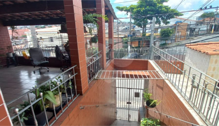 Sobrado à venda com 3 quartos, sendo 1 suíte,  em Tremembé, São Paulo, SP