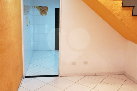 Sobrado à venda com 2 quartos em Jardim Santa Mena, Guarulhos, SP