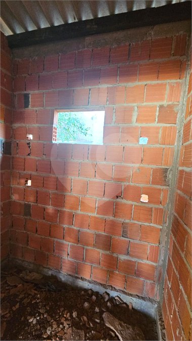Casa à venda com 3 quartos, sendo 1 suíte, em Vila Áurea, Ponta Porã, MS