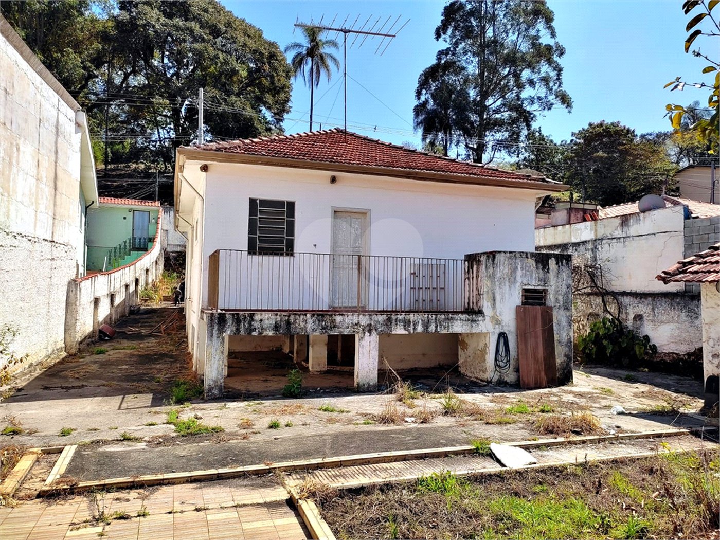 Casa Térrea à venda com 3 quartos em Horto, São Paulo, SP