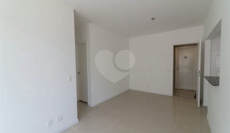 Apartamento à venda com 3 quartos, sendo 1 suíte,  em Vila Isabel, Rio de Janeiro, RJ