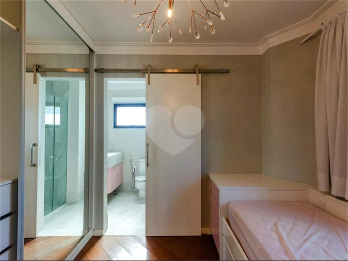 Duplex para alugar com 4 quartos, sendo 2 suítes, em Tremembé, São Paulo, SP