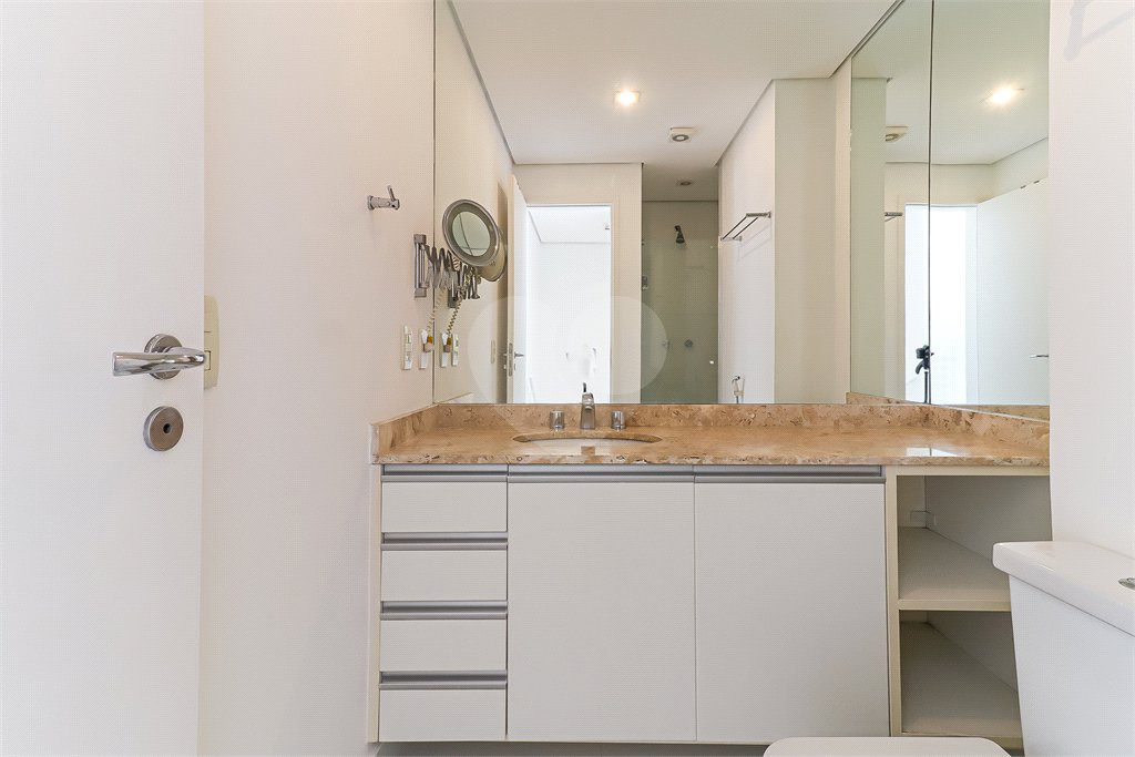 Duplex à venda com 1 suíte em Vila Nova Conceição, São Paulo, SP