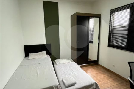 Apartamento à venda com 2 quartos, sendo 1 suíte, em Jardim Carambeí, São Roque, SP