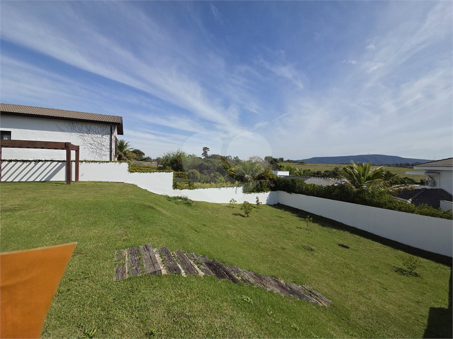 Casa à venda com 3 suítes no condomínio Village Ipanema I, Araçoiaba da Serra - SP