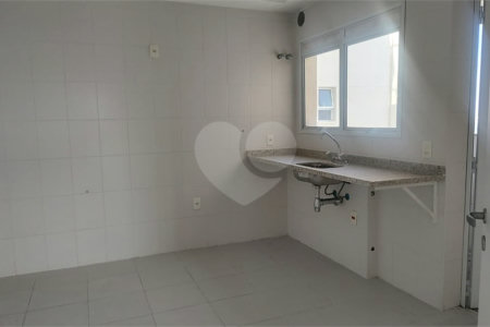 Apartamento à venda com 3 suítes em Jardim Zaira, Guarulhos, SP