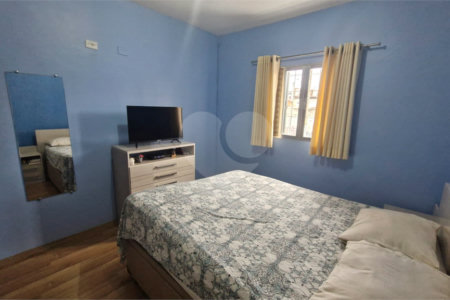 Sobrado à venda com 2 quartos em Cidade São Mateus, São Paulo, SP