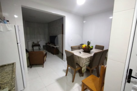 Casa à venda com 2 suítes no condomínio Joao de Laet, São Paulo - SP