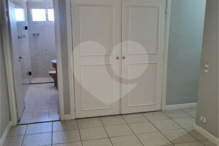 Apartamento à venda ou para alugar com 3 quartos, sendo 1 suíte, em Cerqueira César, São Paulo, SP