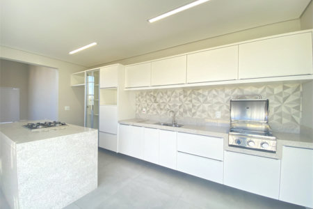 Casa à venda com 3 quartos, sendo 1 suíte, no condomínio Reserva Central Parque, Salto - SP