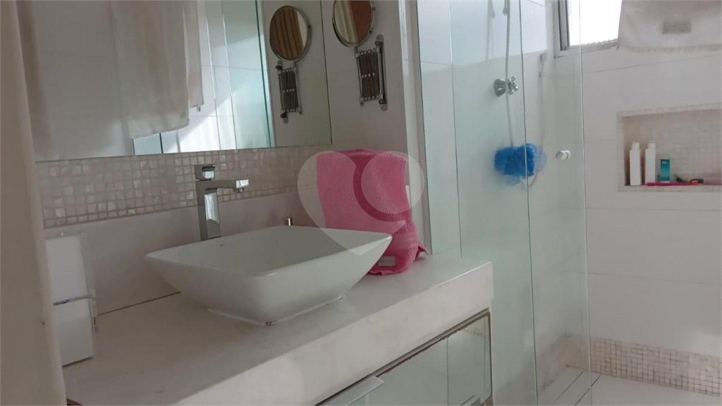 Apartamento à venda com 3 quartos, sendo 1 suíte, em Parque Novo Mundo, São Paulo, SP