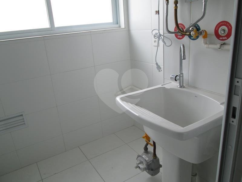 Apartamento para alugar com 2 quartos em Vila Anastácio, São Paulo, SP
