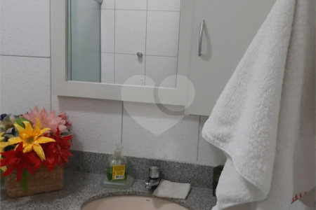 Casa à venda com 4 quartos, sendo 1 suíte, em Vila Vitório Mazzei, São Paulo, SP