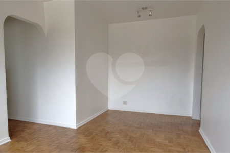 Apartamento à venda com 1 suíte em Vila Alexandria, São Paulo, SP