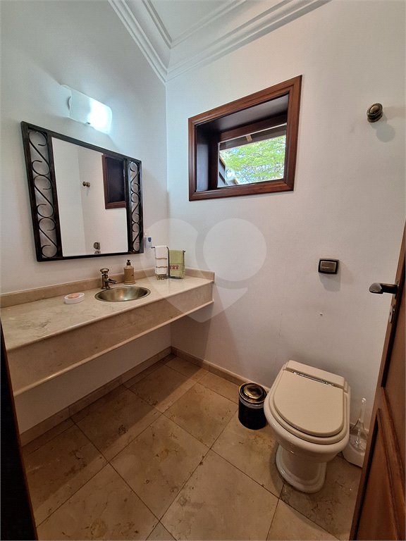 Casa à venda com 3 suítes no condomínio Chácaras do Lago, Vinhedo - SP